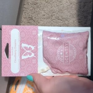 Scentsy Cloudberry Dreams scent pak